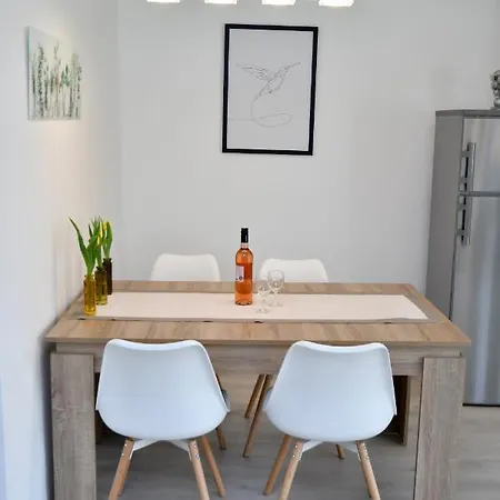 Fuzliget Ezuestnyar Apartament Balatonfůzfő