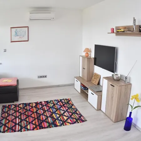 Apartament Fuzliget Ezuestnyar
